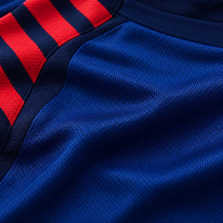 Gros plan sur le tissu du maillot Blue Lock France U20