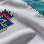Gros plan sur le tissu du maillot Blue Lock Re Al